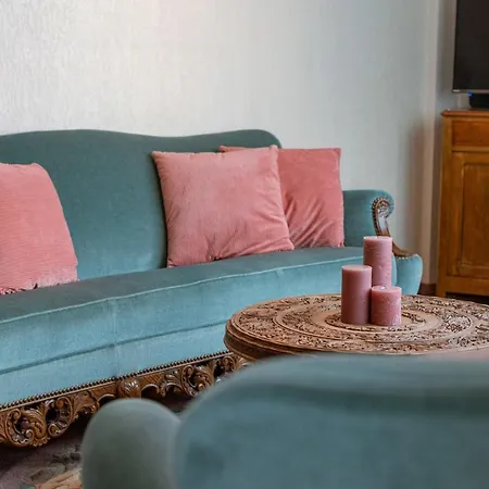 Cosy, Authentic Flat On The Ground Floor And Within Walking Distance From The Sea And The In Mariakerke Apartment Ostend