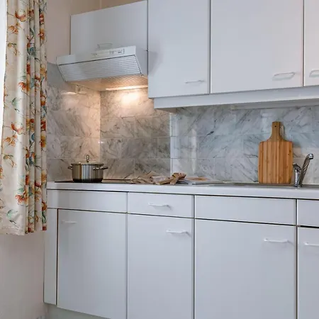 Cosy, Authentic Flat On The Ground Floor And Within Walking Distance From The Sea And The In Mariakerke Apartment Ostend